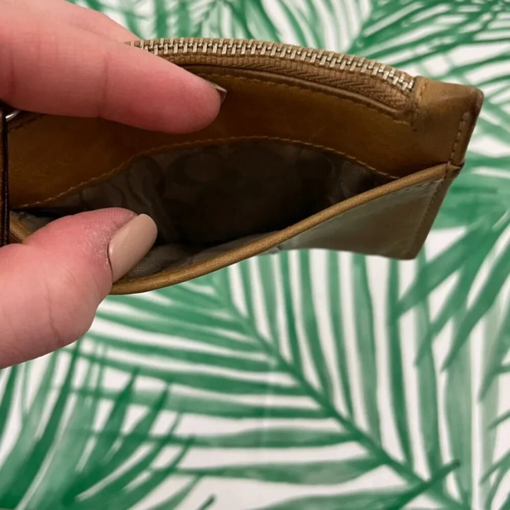 Vintage Coach Tan Brown Leather Card Holder Wallet Coin Purse